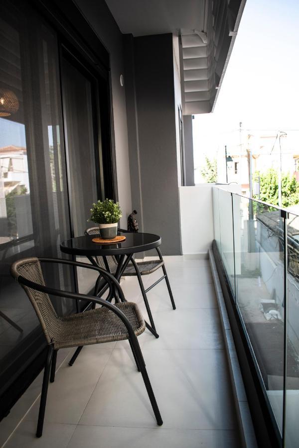 Sensez Apartments Lefkada City ภายนอก รูปภาพ