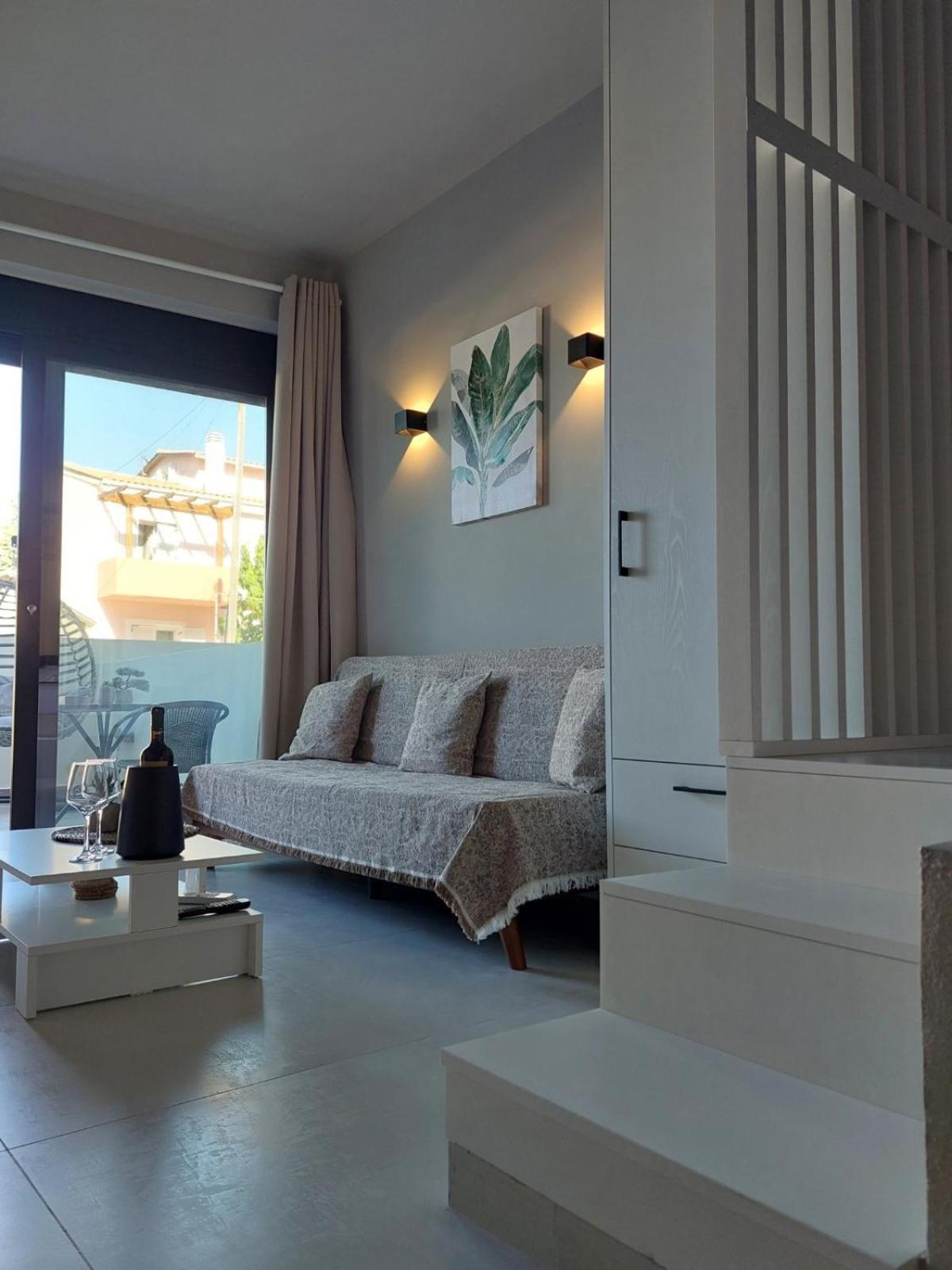 Sensez Apartments Lefkada City ภายนอก รูปภาพ